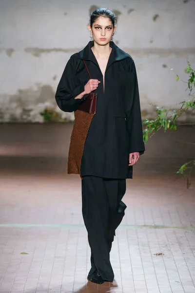 Look 51